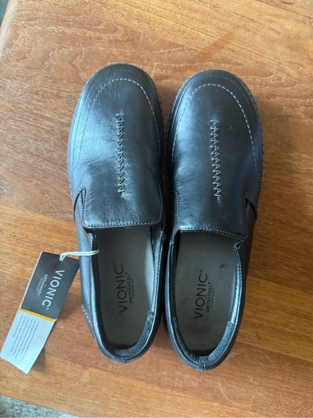 Vionic Womens Black Leather Slip-On Loafers